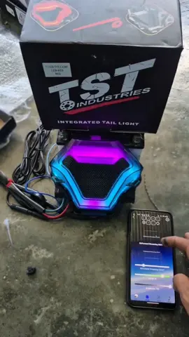 Stoplamp 3in1 R25 Mt25 MX King TST 3 in 1 Lampu belakang Mx King R25 stoplamp biru r25  #stoplamp #stoplampmxking #stoplamp3in1 #mxkingmodifikasi #modifikasimxking #mt25 #r25 #modifikasi #modifikasimotor #sparepart #masukberanda #fyppppppppppppppppppppppp 