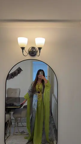 🦚🦋.                                                                               #urfavlidya                                                         #jazhntan_piroz_bet                        #fyp #viral #gorani_kurdi #سلێمانی_هەولێر_کەرکوک_دهۆک #kurduk🇬🇧 #slemani 