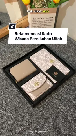 1 set ini udah dapet 3 jenis dompet dan box premium juga 💕 #dompet #hadiahwisuda #hadiahpernikahan #kadowisuda #idekado #dompetwanita #rekomendasikado 