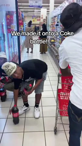 #fyp #cocacolachallenge #makethistrend #makethisvideogoviral #trendingvideo #fypシ゚ 