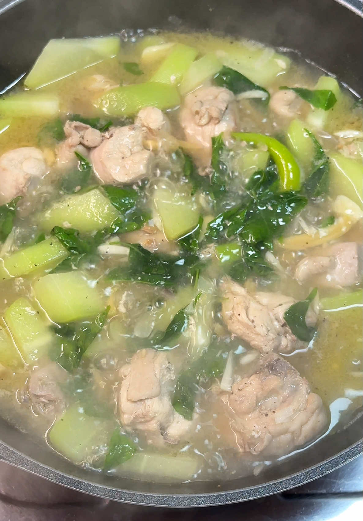 Tinola para sa mga patola 😂  #tinola #tinolangmanok #chickentinola #ulamideas #chicken #fyp #fypage  #jepandaj 