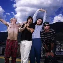 i love rhcp so much oh my god #redhotchilipeppers #fyp #funkyassfleabass #johnfruscianteisgod #johnfrusciante #anthonykiedis #rhcp #chadsmith #flea #chilipeppers #90srock 