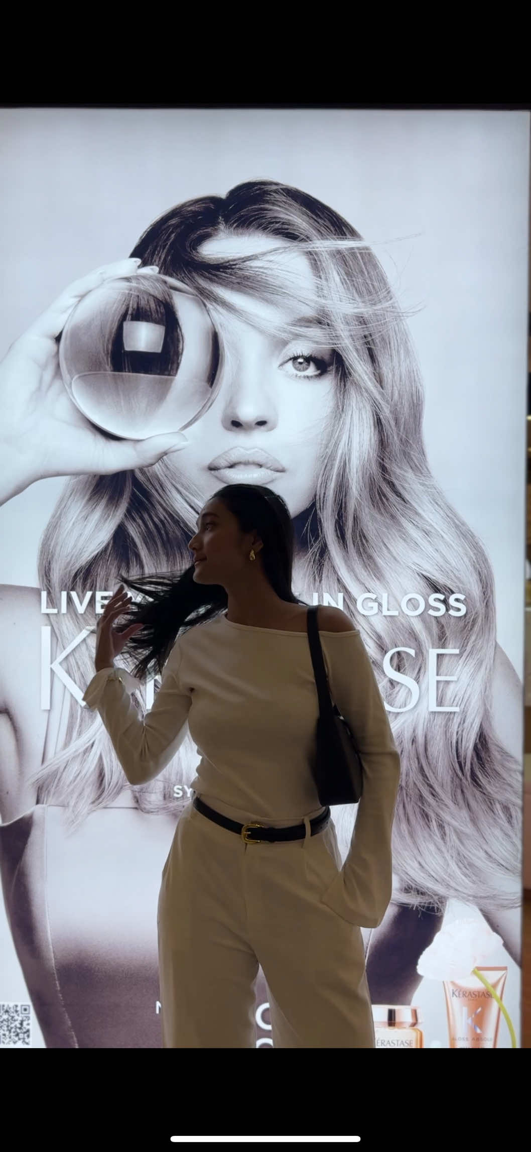 Fix dateng langsung ke kiosk @Kérastase Indonesia  di Pakwon Mall Jogja!! Dan dapetin free gifts dan save up to 20%, cuma di dua minggu pertama !! #kerastaseid  #liveyourlifegloss