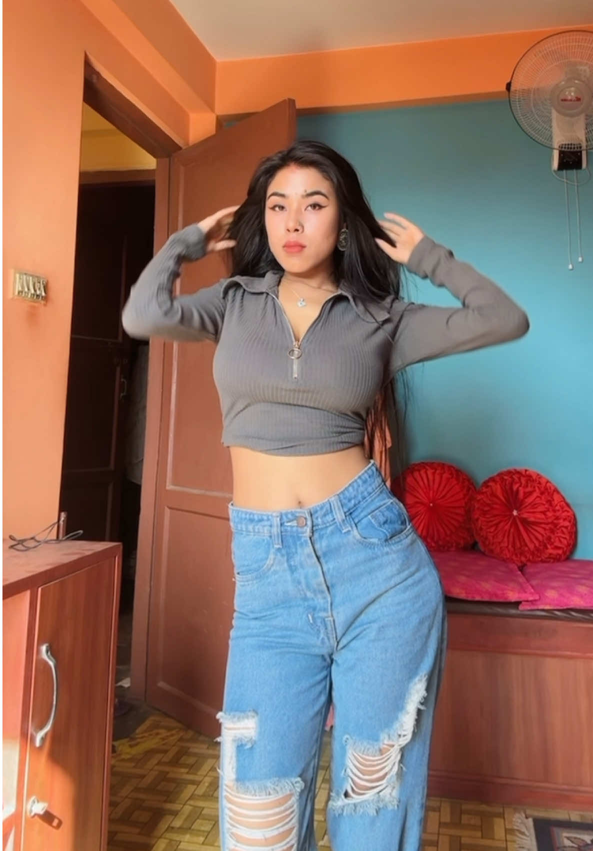 Shake it to the max!!💗🧿✨ #shakeittothemax #shakeittothemaxchallenge #bunuthegreat😎 #shreya_shrestha🌻 