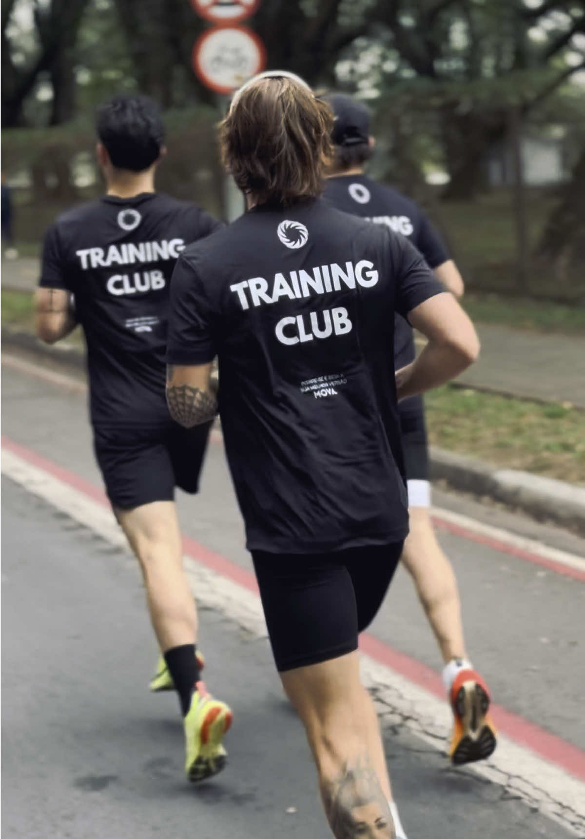 Lifestyle MOVA 🔥 #mova #movaclub #style #ligestyle #adidas #nike #corrida #Running #run #training #soumovaclub #club #saopaulo #movatrainingclub #viral #fyp 
