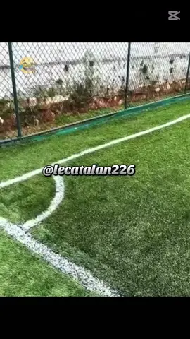 Drôle vidéo #football #videoviral #foryoupage ⚽😂😂