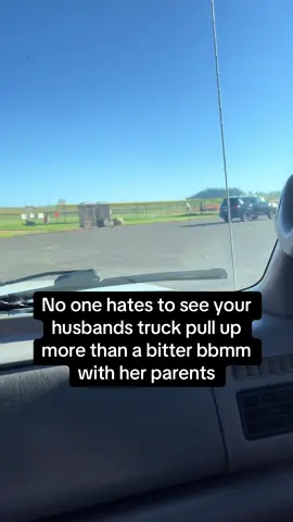 We know you still wanna ride in the FUN-TON…. Butttt you probably couldn’t climb up in there anymore #funton #baseball #ford #f350 #hcbm #divorce #boymom #stepmom #baseballmom #fordforthebuilders #pipeline 