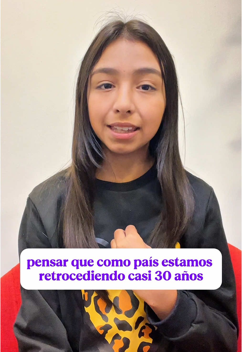 Hoy levanto mi voz como niña, como cristiana, y como colombiana. No viví los años de violencia de los 80 y 90, pero sí siento el dolor de un país que parece volver atrás. El atentado contra el senador y precandidato Miguel Uribe no solo es un ataque a una persona, es un golpe a la libertad, a la vida y a la esperanza. 🙏 Me solidarizo con él y su familia. Oro por un milagro, por su recuperación y por justicia. 📣 Que esta generación no guarde silencio. Que nuestra voz se escuche en el cielo… y en Colombia. #ColombiaQuierePaz #OramosPorMiguelUribe #NoMásViolencia #JusticiaParaColombia #JóvenesPorLaPaz #FeYEsperanza