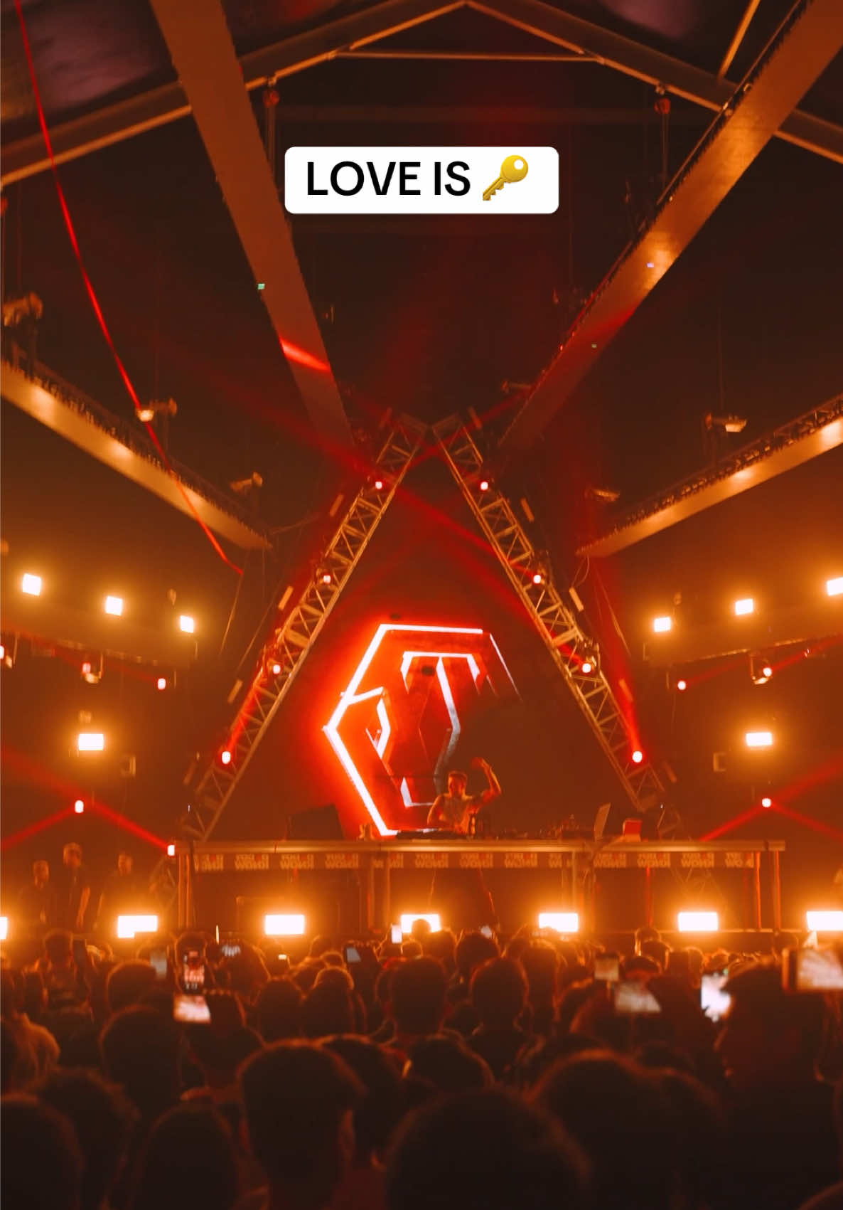 When love is the loudest thing in the room ❤️‍🔥 leave a comment if u love this track #thepoweroflove #rave #electronicmusic  