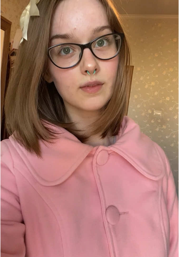 ˚ʚ♡ɞ˚ 🍓 #lain #septum #coquette #vanilla #strawberry #dollette 