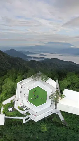 diatas awan