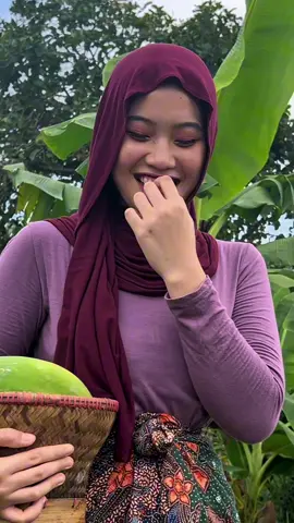 Lucu banget ketawa nya #pedesaan #jampangturunankidul #gadisdesa #fyp 