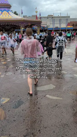 It was my legs that were about to collapse 🥴, my feet were fine! #crocs #flipflops #sandals #miamitoeloopsandals #comfyfeet @Crocs 