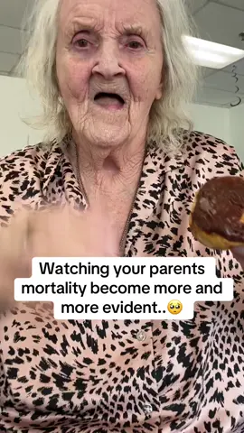 This isn’t the woman who raised me, but I’ve loved every version of her🩷🥹 I miss the old mom, and the memories, but I’ll always love her no matter what! #dementia #oldage #oldpeople #family #memories #fyp 