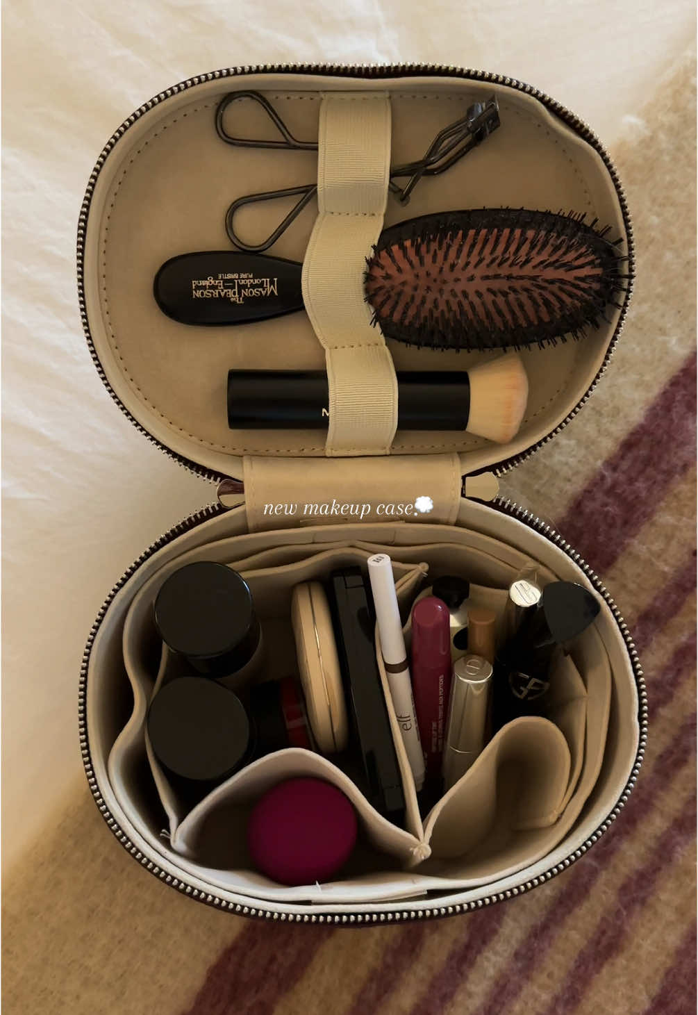 obsessed 🫶 #fyp #amazonfinds #amazonmusthaves #amazonfavorites #amazonfashionfinds #chicstyle #coolgirl #makeupcase #whatsinmymakeupbag #makeupbag 