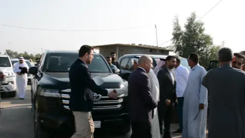 وسط اجواء عيد الاضحى المبارك ، النائب الاول لمحافظ ديالى الدكتور مصطفى اللهيبي يلبي الدعوة لحضور حفل خطوبة في منطقة المفرق وسط بعقوبة …  لبى النائب الاول لمحافظ ديالى الدكتور مصطفى طالب اللهيبي الدعوة لحضور حفل خطوبة الشاب 