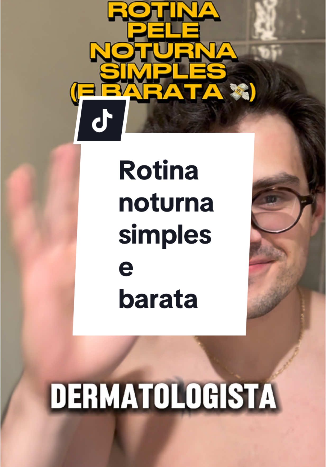 Sou homem, tenho 38 anos e sou dermatologista. E não, minha rotina noturna não tem sete passos nem cinco séruns diferentes. Hoje, usei só dois produtos. E um deles você provavelmente tem em casa. No vídeo eu te mostro exatamente o que usei e por quê: Sabonete Syndet pH5 da @Eucerin Brasil  Limpa sem agredir Mantém a hidratação da pele Respeita o pH ácido natural da pele Vitacid XT (tretinoína 1%) Melhora textura e linhas finas Estimula colágeno Ajuda na barreira cutânea Diminui efeitos do dano no sol É um medicamento — precisa de orientação por médico dermatologista! E um recado importante: sem protetor solar, tretinoína não serve pra nada. Fotoproteção é o único tratamento anti-idade preventivo com eficácia comprovada. Se você achava que skincare era coisa complexa ou distante da sua realidade, espero que esse vídeo mostre o contrário. Rotina simples. Produtos com respaldo científico. Resultado real. Me conta: você usaria tretinoína na sua rotina? Compartilha com quem ainda acha que skincare masculino precisa ser complicado. #dermatologia #skincaremasculino #tretinoina #rotinadepele #pelemasculina #dermatologista #cuidadoscomapele #vitacid