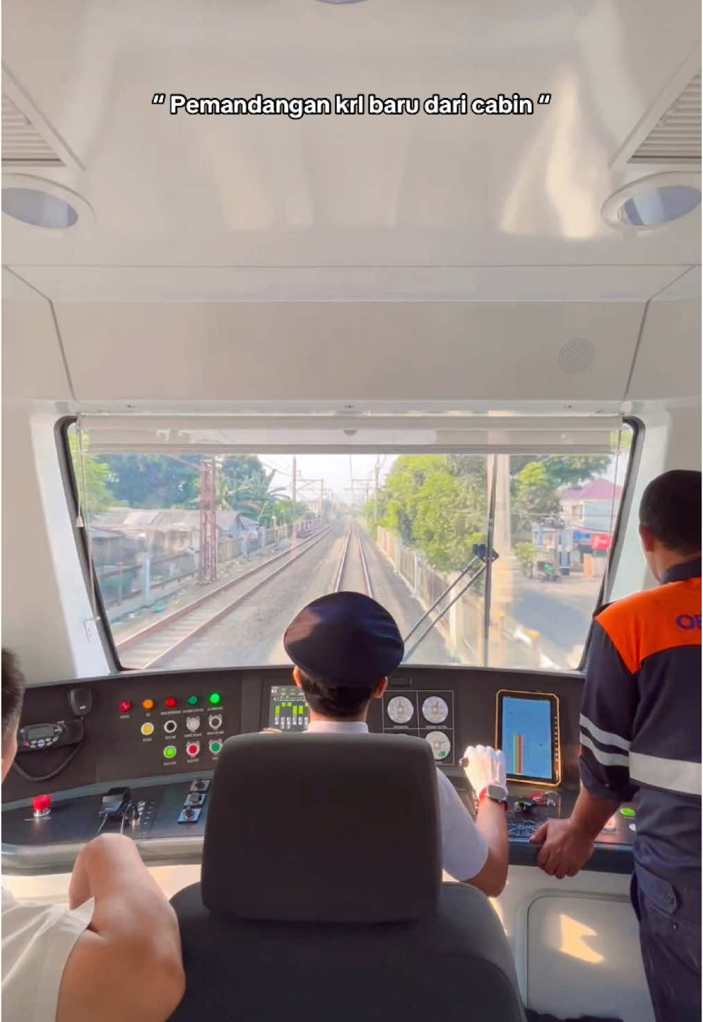 Seru ya😍😍  #masinis #masinisramah #kai #krl #crrc #keretaapi #masinisindonesia #masiniskai #krlcommuterline #krljabodetabek #jabodetabek #commuterline #commuterlife #keretaapiindonesia #fyp #fypage #fypシ゚ #fypツ #berandafyp #berandatiktok #fypシ゚viral🖤tiktok #fpy #fypdong 