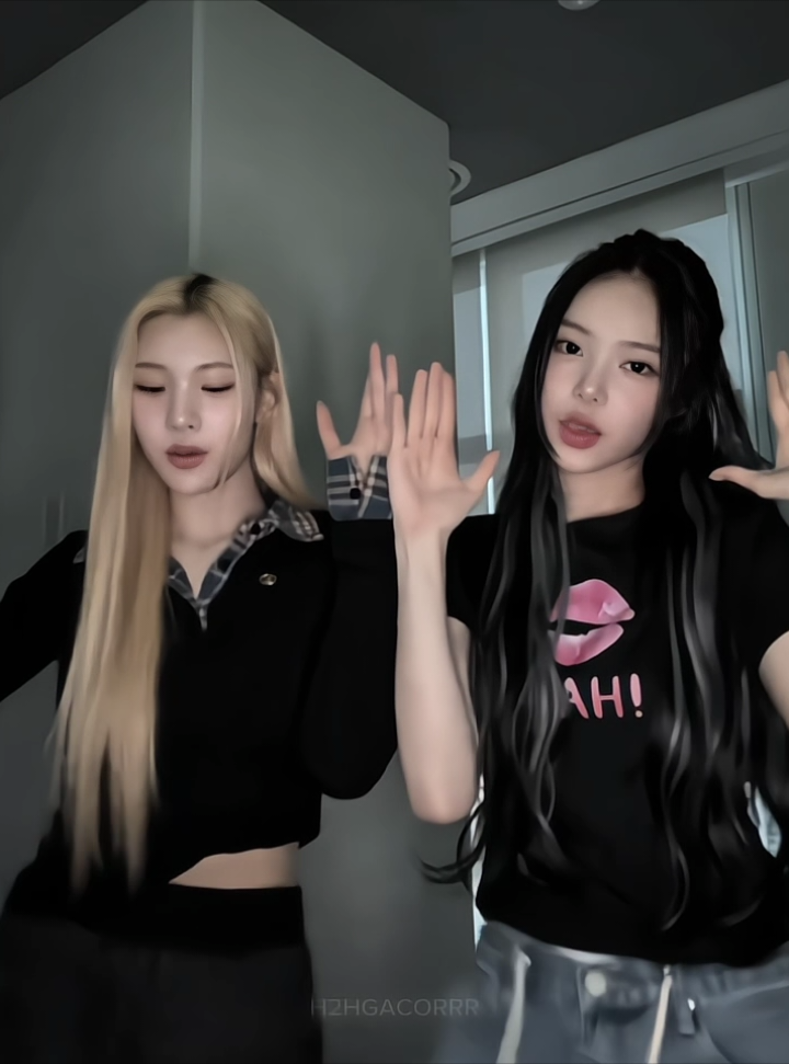 choose your biduan😋🔥 dance in the comment yow💃🏻 judul lagu 