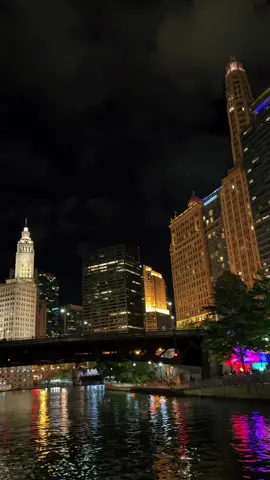 Chicago River 🌃 #chicago #usa 
