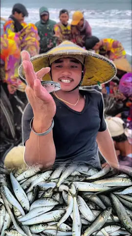 Serunya menangkap ikan sarden bareng Kapten Wahyu @kaptenwahyu🐠  #edikhannn  #gengtiktok 