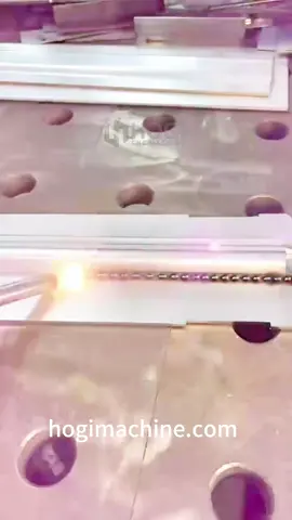 Hogi handheld water-cooled pulsed 2000W laser welding machine,seamless welding,good results,fast and beautiful. #weldscience #weldsmarter #weldlife #weldinglife #weldinglaser #laserwelding #laserweldingmachine #handheld #handheldlaserweldingmachine #stainless #fabricator #fiberlaser #fiberlasercuttingmachine 