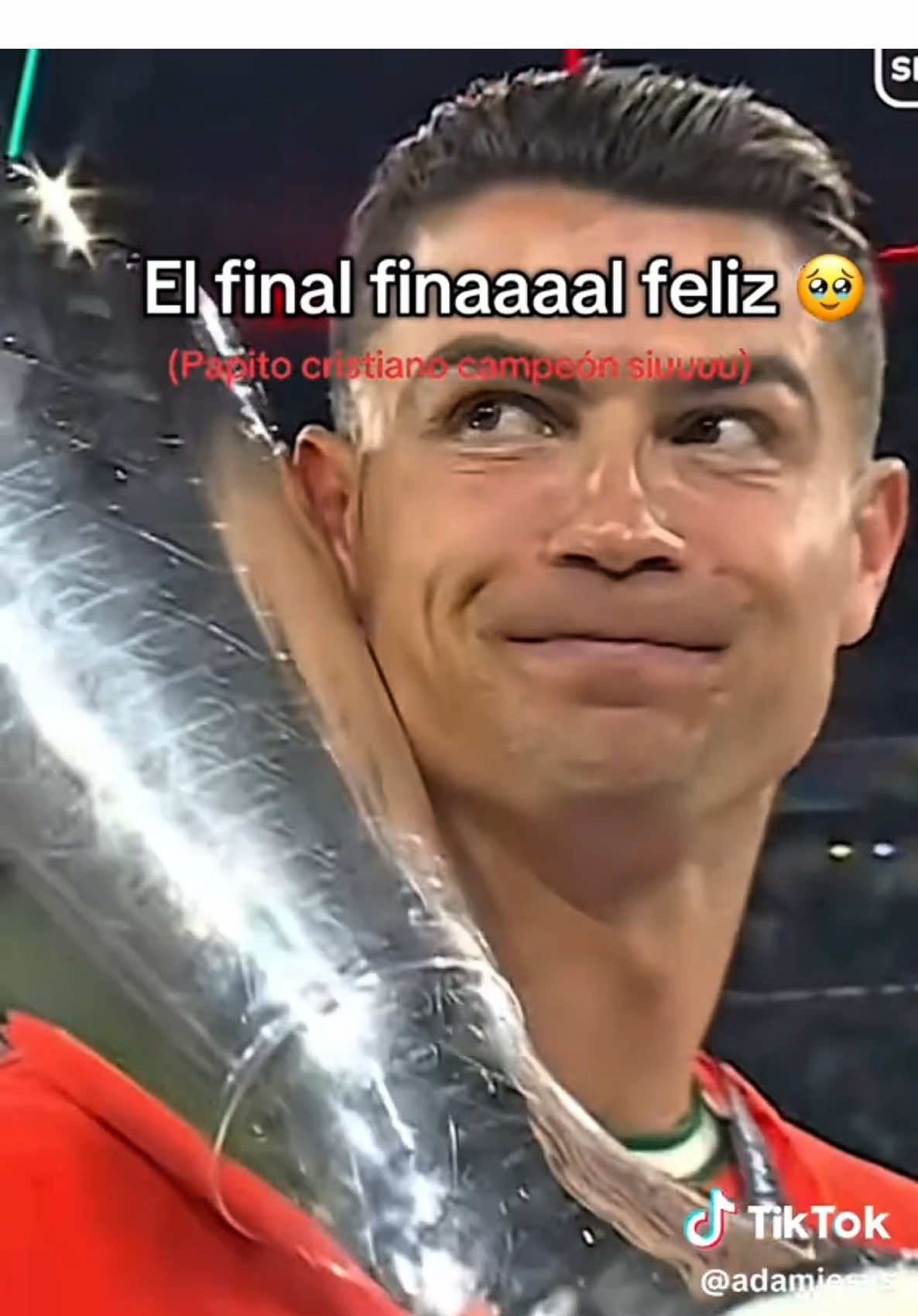 Todos los hombres dormimos así hoy… #portugal #cristiano #cr7 #portugal #finalfeliz 
