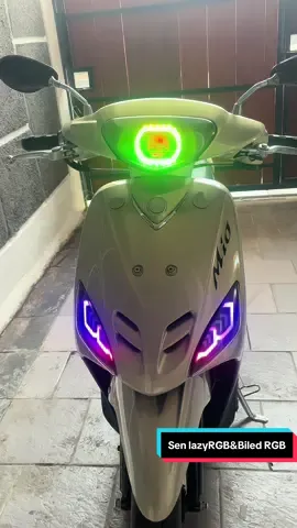 Perlampuan RGB dari @SUN sg emang secandu ini asli,selain bergengsi tapi fungsi nya juga dapet banget , yuk samaan cek keranjang ya #mio #miosporty #mii #mioproper #miomodifikasi #propermio #silver #lazyrgb #lazy #seinlazy 