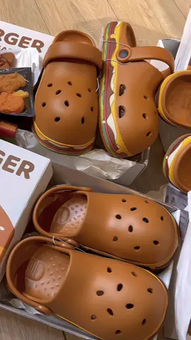 Crocs hamburger size full topping🍔🌭🍟 Shop Về đợt 3 cho khách yêu. Gom oder tiếp đợt 4 đây ạ  