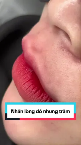 Đỏ nhung xinh quá #tubinhphunxam #khuthammoinam #phunmoidanang #phunxamdanang #moithach #khuthammoi #phunmoithach #suamoihuhong #dieukhacchanmay #phunmoitunhien 
