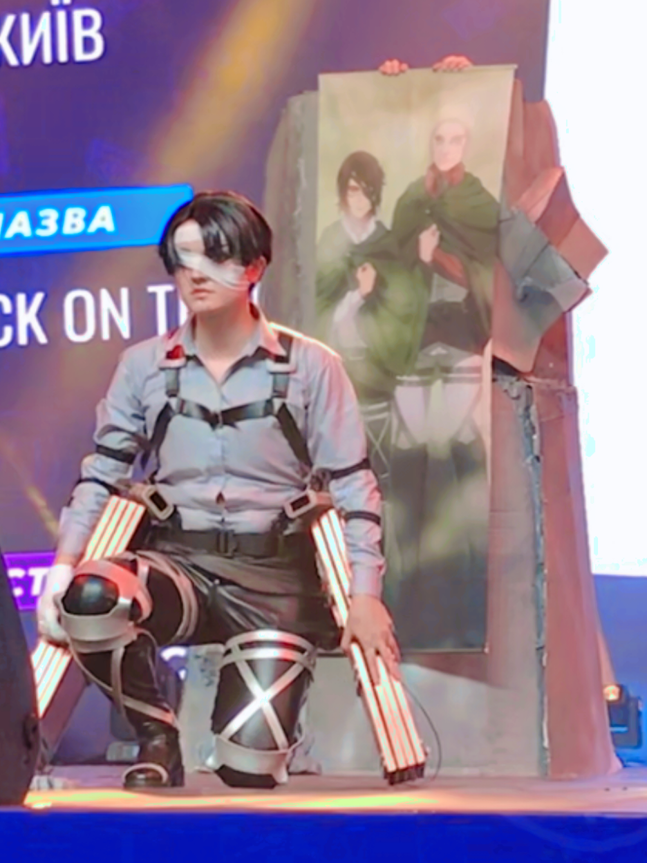 Леві на @FANCON UA #фанкон2025 #fancon2025 #fancon #levi #levicosplay #cosplay #AttackOnTitan #aot #київ 