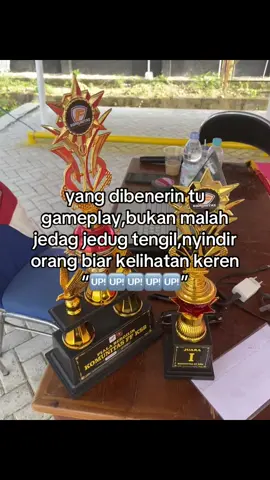 kalau cuman jadi kacung di offline jangan banyak cacicu