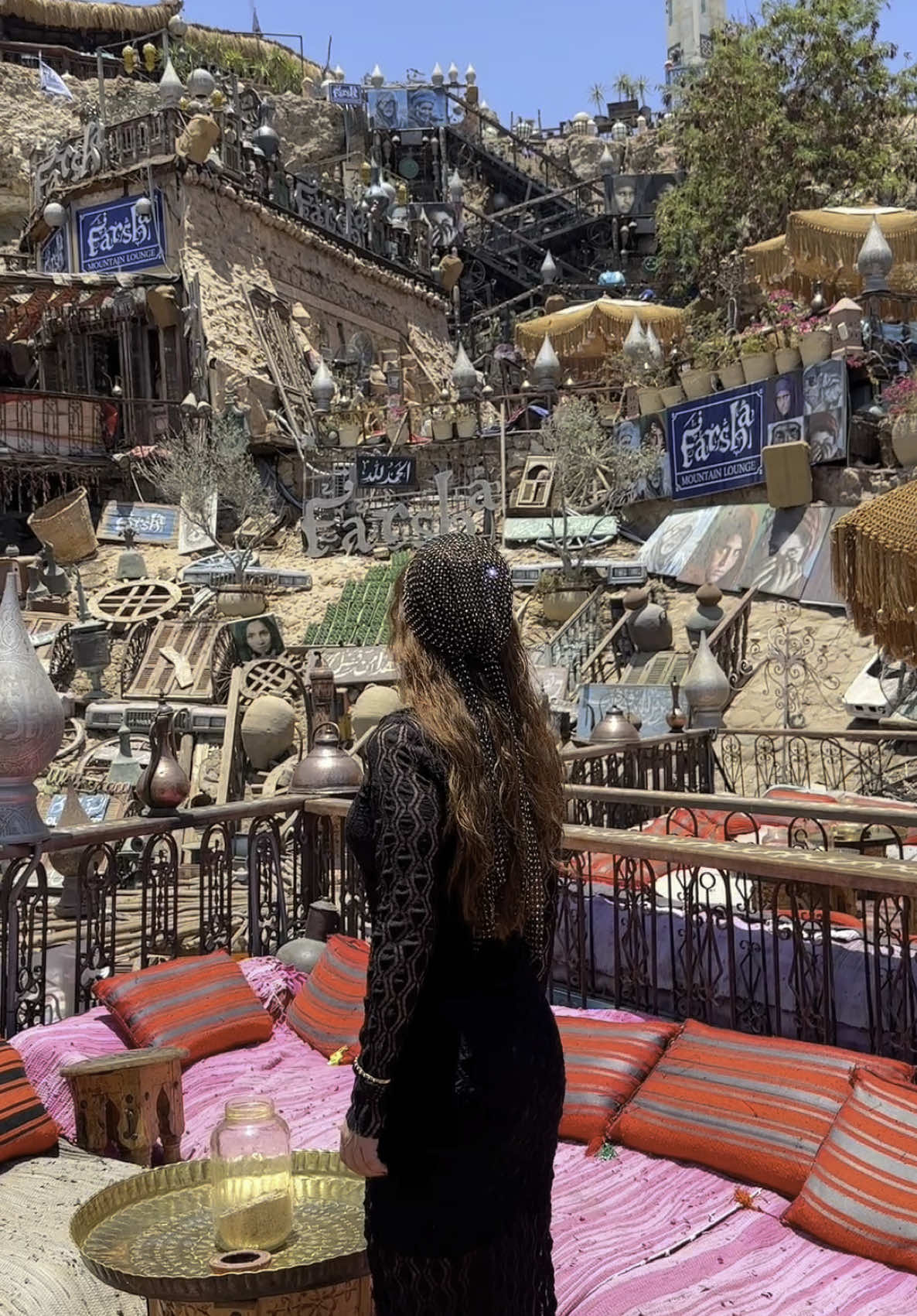 Amazing owners, awesome staff, and legendary atmosphere-this place was straight-up magical! Hands down one of the coolest spots I’ve ever been to. P.S. Butler’s Gin? Obsessed! #sharmelsheikh #farsha 