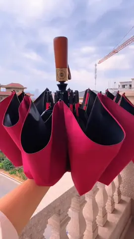 Buy 1 take 1 automatic Uv Umbrella ₱100+ lang guys!!! #uvumbrella #uvumbrellaautomatic #buy1take1umbrella #budolfinds lfinds