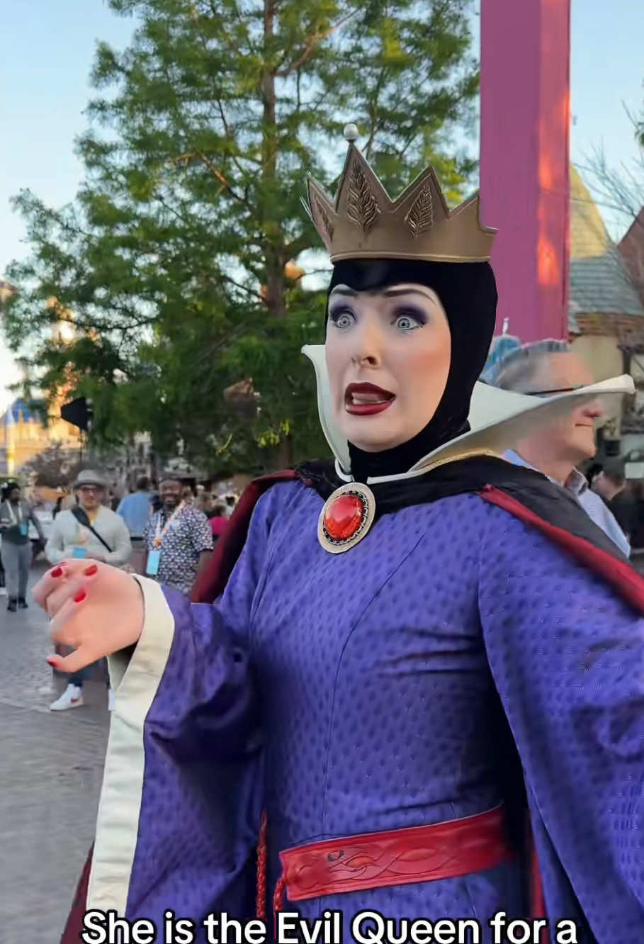 Every conversation is so interesting ✨🌈Fun moments at Disneyland 😂❤️#funny #fyp #Love #lovetiktok #usa #froyou #disney #funnytiktok #disneyland 