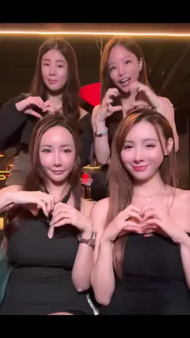 @aya_tuan @una_0122_ @陽光女紙施施 愛你們～～～
