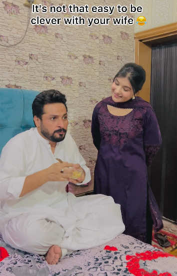 It's not that easy to be clever with your wife. #hariscomedy 
