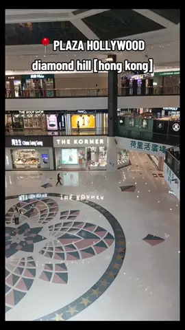 bersantai ria di dalam mall . efek 34°C hari ini 9 juni 2025#tkwhongkong🇮🇩🇭🇰 #bawelongisnade🇮🇩 #nggalek215 