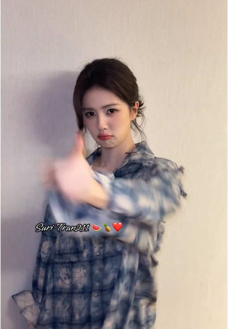 Hok biết nói gì 2 đứa luôn😂🍉🍍 #vuonghacde_bachloc #dilu #dylanwang #vuonghacde #wanghedi #bailu #bachloc #dylanwang王鹤棣 #wanghedi王鹤棣 #vuonghacde_王鹤棣_dylanwang #diaividoanh #xuhuongtiktok2025 #viral #fyp 