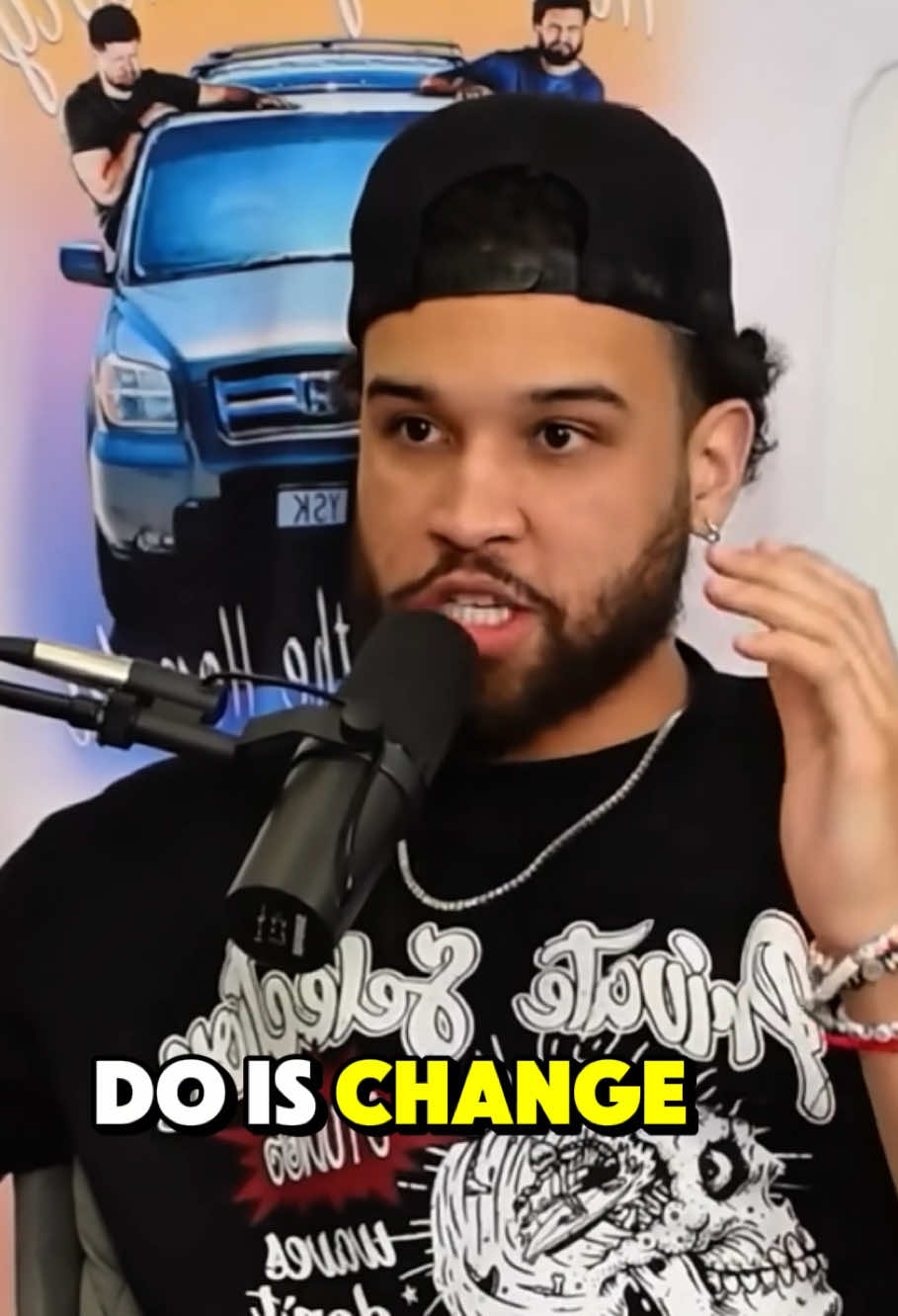 PEYTON RUNS FROM POLICE😂🤣😍 #youshouldknow #you #podcast #podcastclips 