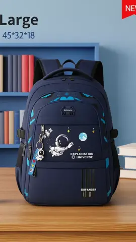 Buat yang lagi cari tas untuk anak laki-laki nya ada nih yang cocok saya rekomenin harga terjangkau bisa COD, langsung aja cek keranjang. #tassekolah #tasanak #tasmurah 