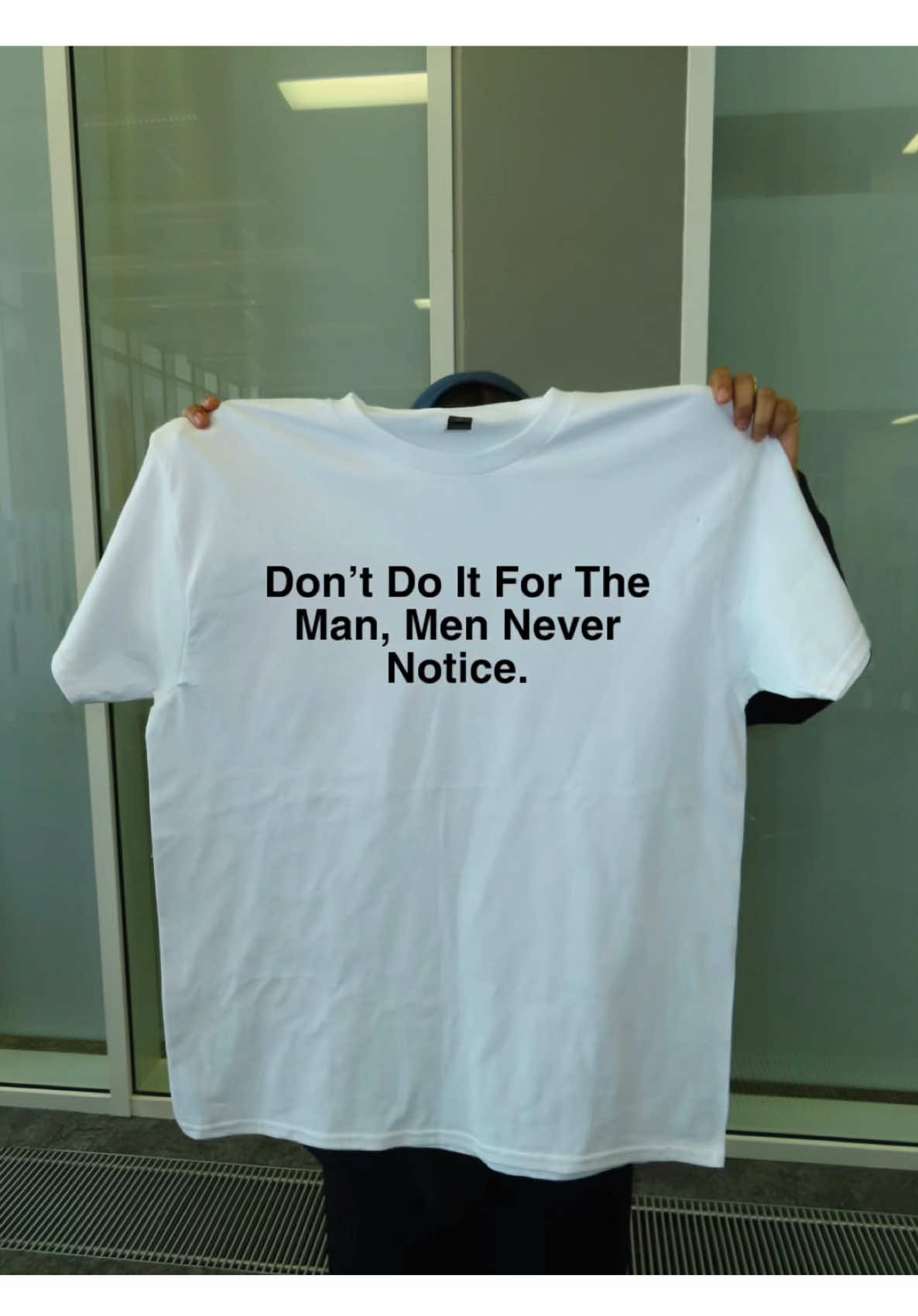 DRAKE TEE LINK IN THE BIO 🛍️🎀 #drake #drakethetypeofguy #nokia #thankmelater #fashiontiktok #fashion #typ #clothing #foryoupage #fancy 