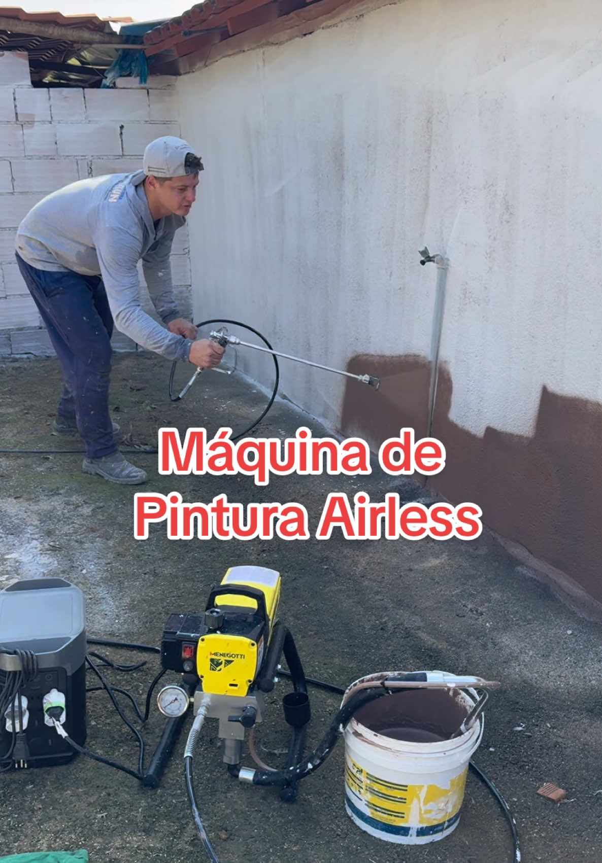 Será que máquina de pintura airless vale a pena? #dicas #obra #construção #pedreiro #pintor 