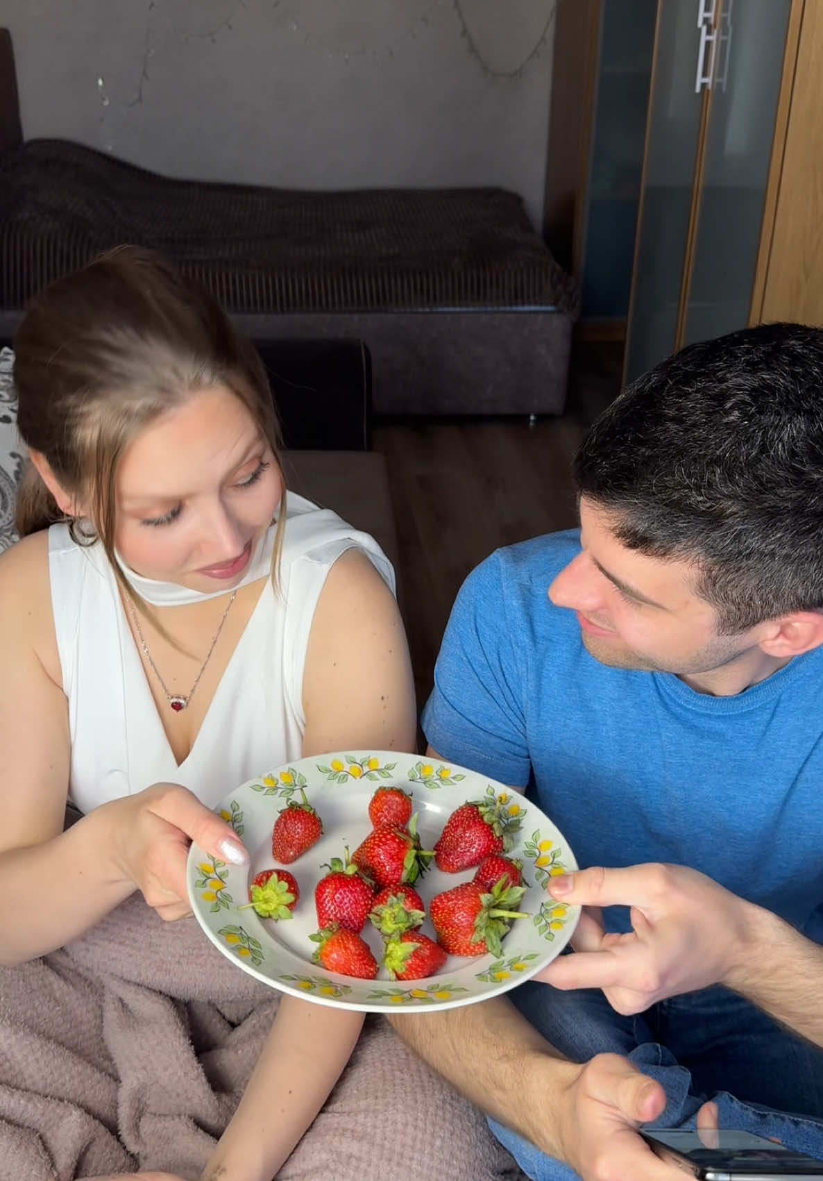 😋 to take care of your partner's nutrition with the #CalDiet app #appreview #caloriecounting #healthylifestyle #healthyfood 