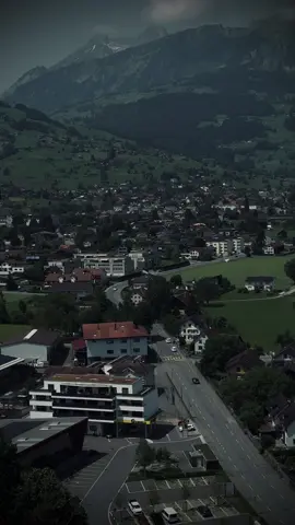 🇨🇭Swiss life calming 🌿🖤 #darkaesthetic #darkphotography #aestheticvibes #calm #calmdown #moody #cinematic #cinematicvideo #relaxing #nostalgia #explore #swissphotographer #naturephotography #aestheticvideos #moodyvibes #swiss #mountain #landscape #switzerland 