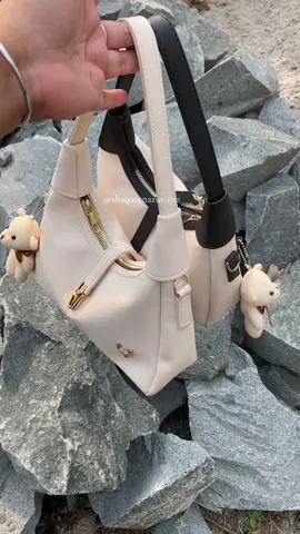 #belilokal #fashion #wibgajian #tasbahuwanita #tasselempang #tas 