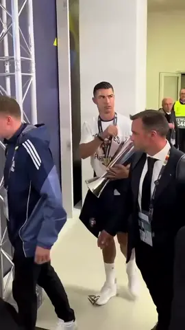 @cristiano with a historic 2025 UEFA Nations League Throphy in his hands, is wearing the rare 30 pieces limited  43 mm Hublot Big Bang Tourbillon Rainbow Sapphire, featuring a baguette-cut gemstones 