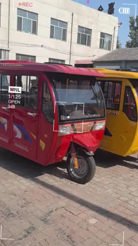 Fully enclosed passenger-carrying fuel-powered three-wheeled motorcycle#motorcycle 