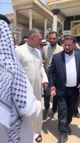 الشيخ المرتشي ايده مهفه !!!. .. الخمسة مليون شفتها بيد العيداني شدتين امهات ٢٥ الف حمر وين راحن؟؟. . شنو هاي خاف (سحر الانتخابات)…!!!