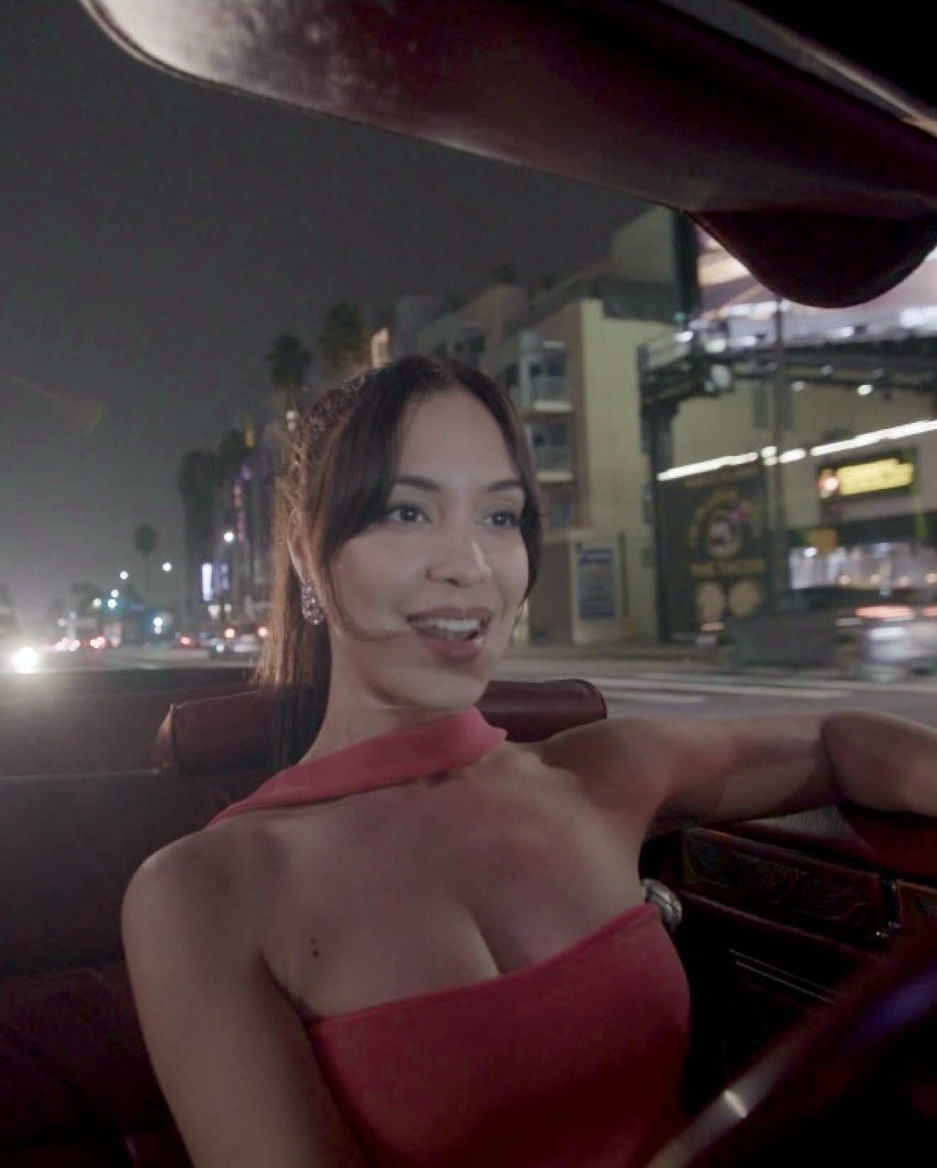 Only three days since « Off the Ground » dropped, and your reactions are melting my heart ❤️ Thank you sooooo much! Tag me with your ride!!! 🚙✨✨✨